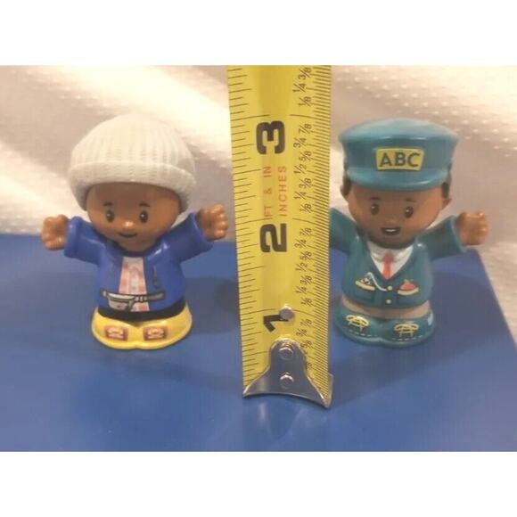 Fisher-Price Little People Train Conductor Child in Winter Hat Older Vehicle - Picture 3 of 12